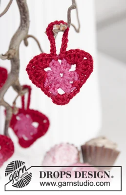 0-1359 Be Still My Heart by DROPS Design
